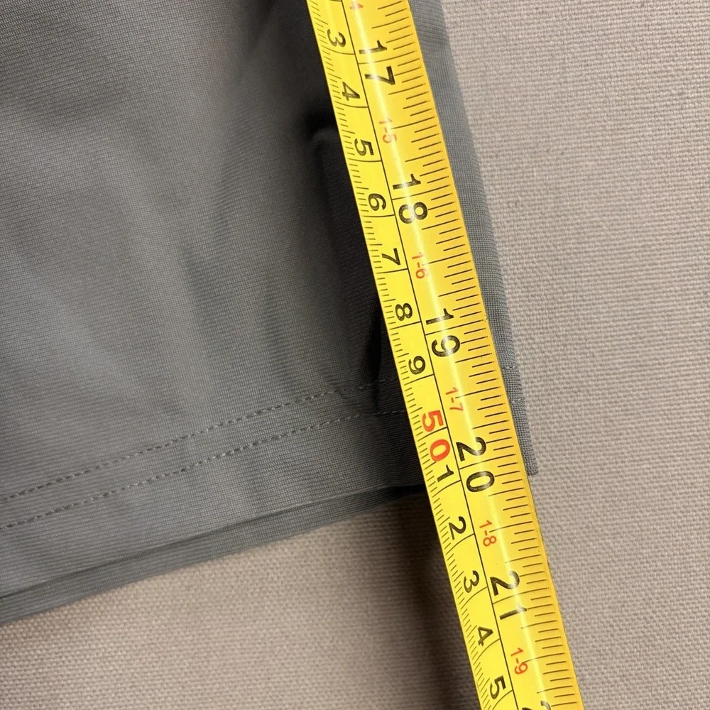 Soothfeel Mens Shorts 30W Gray Performance Golf Chino Flat Front NWT